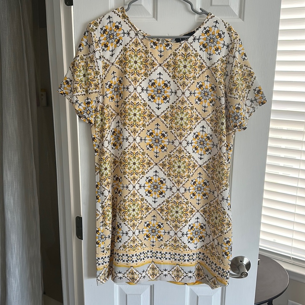 Lulus yellow printed dress, size large, never worn
